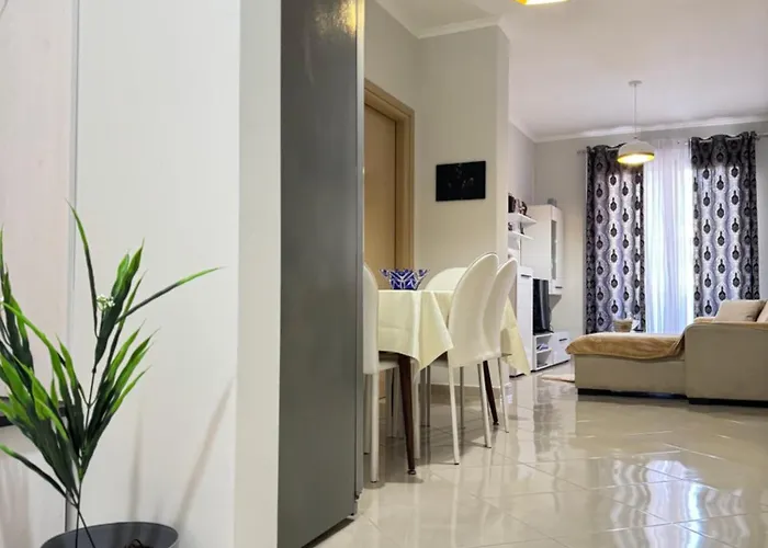 Vlora Centre Spacious Lions Gate 5