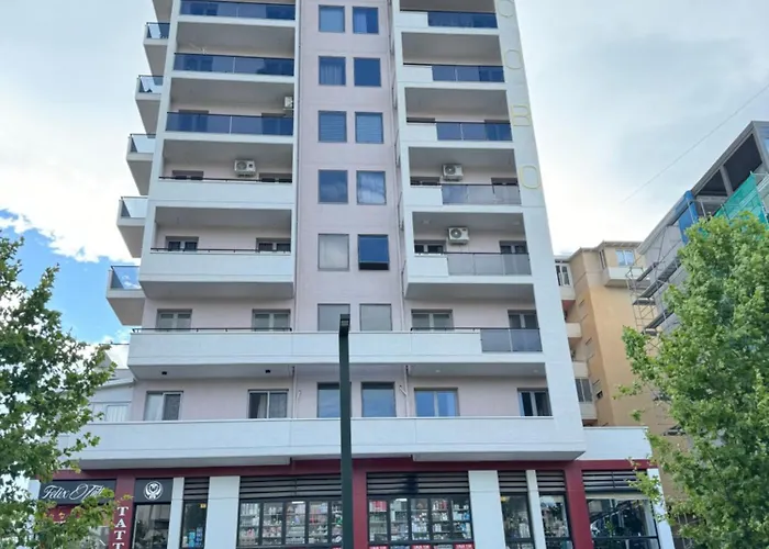 Vlora Centre Spacious Lions Gate 5