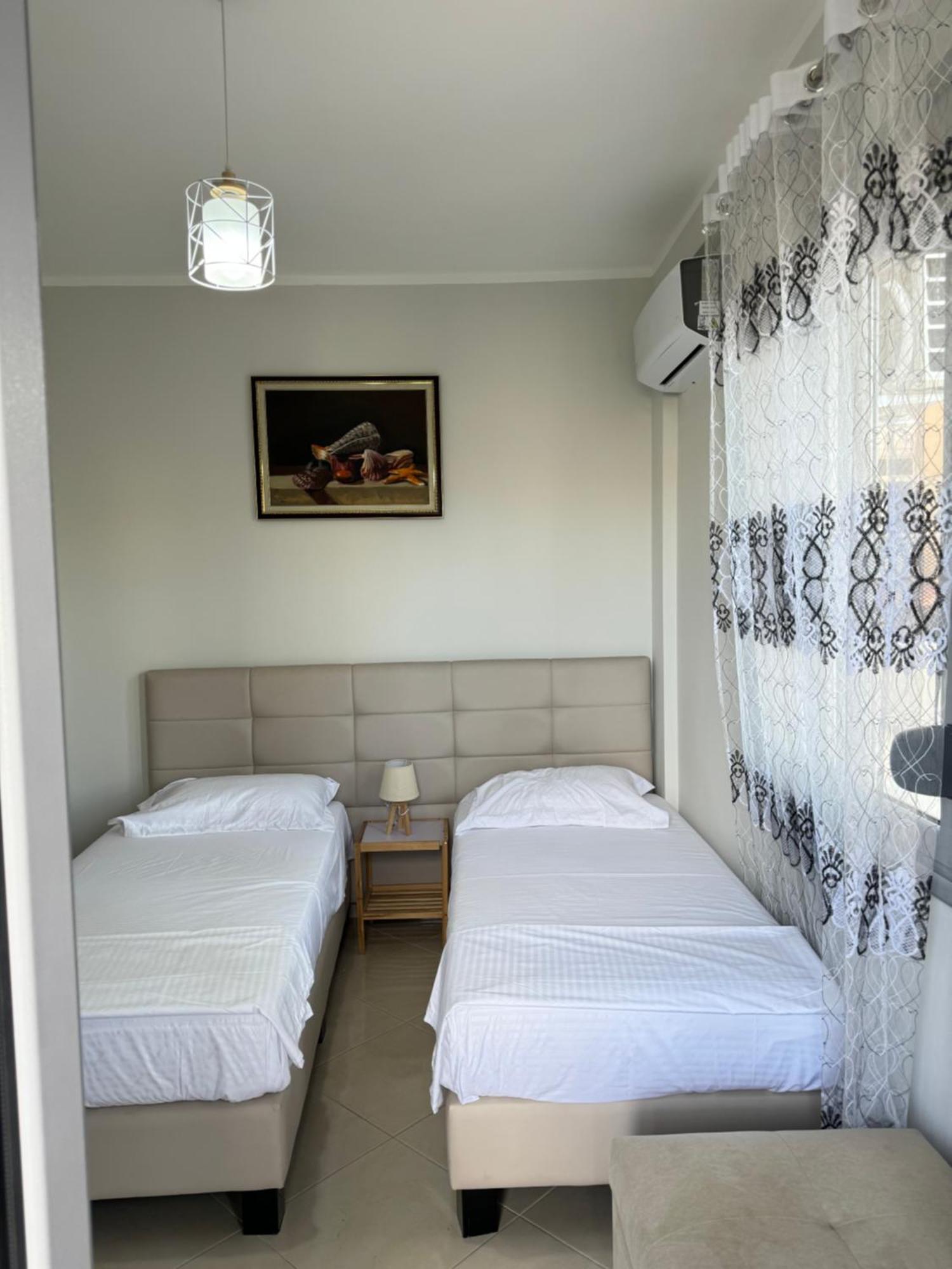 Centre Spacious Lions Gate 5 Apartment Vlorë