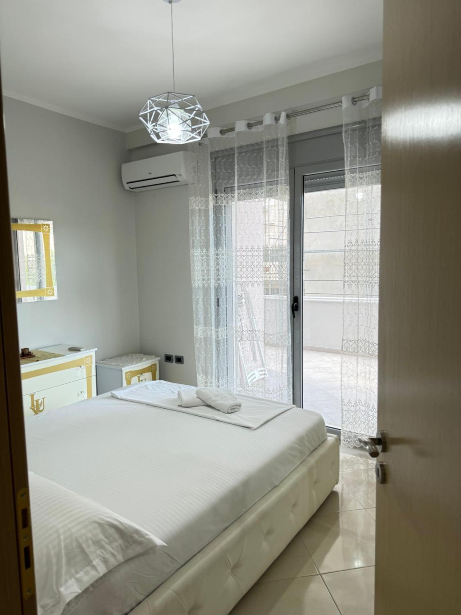 Centre Spacious Lions Gate 5 *