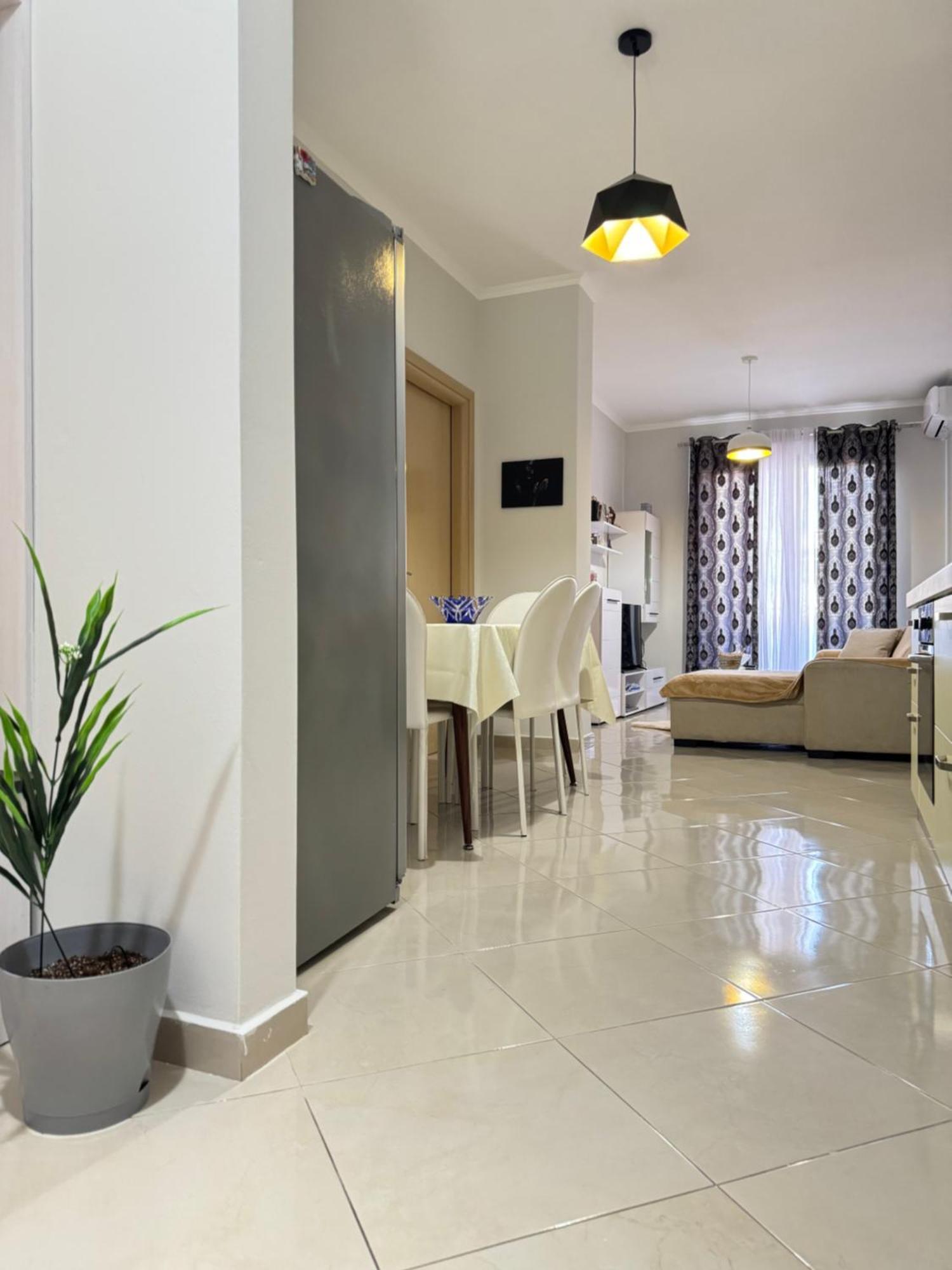 Centre Spacious Lions Gate 5 Apartment *