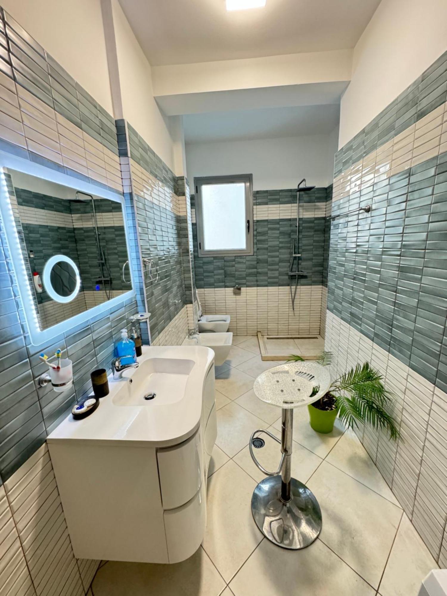 Apartment Centre Spacious Lions Gate 5 Vlorë